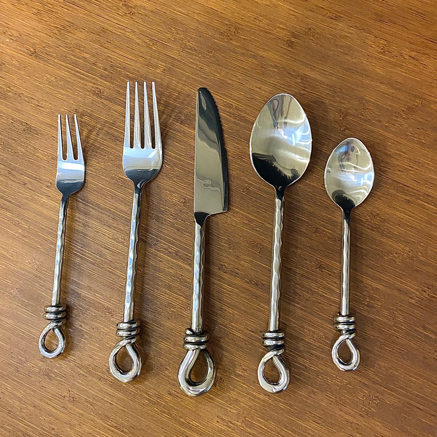 Royal Hammered Cutlery Set