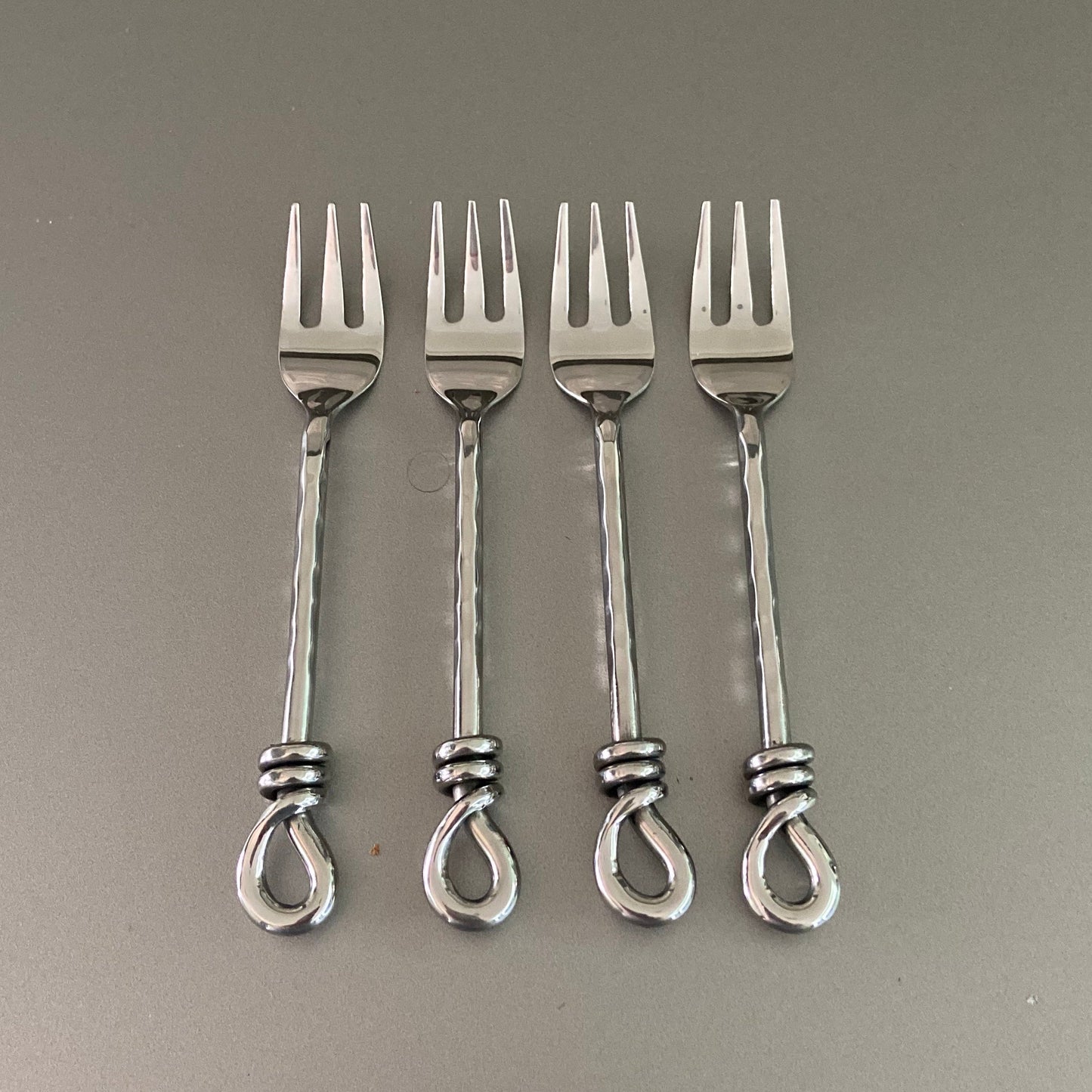 Royal Hammered Appetizer Fork, L12cm