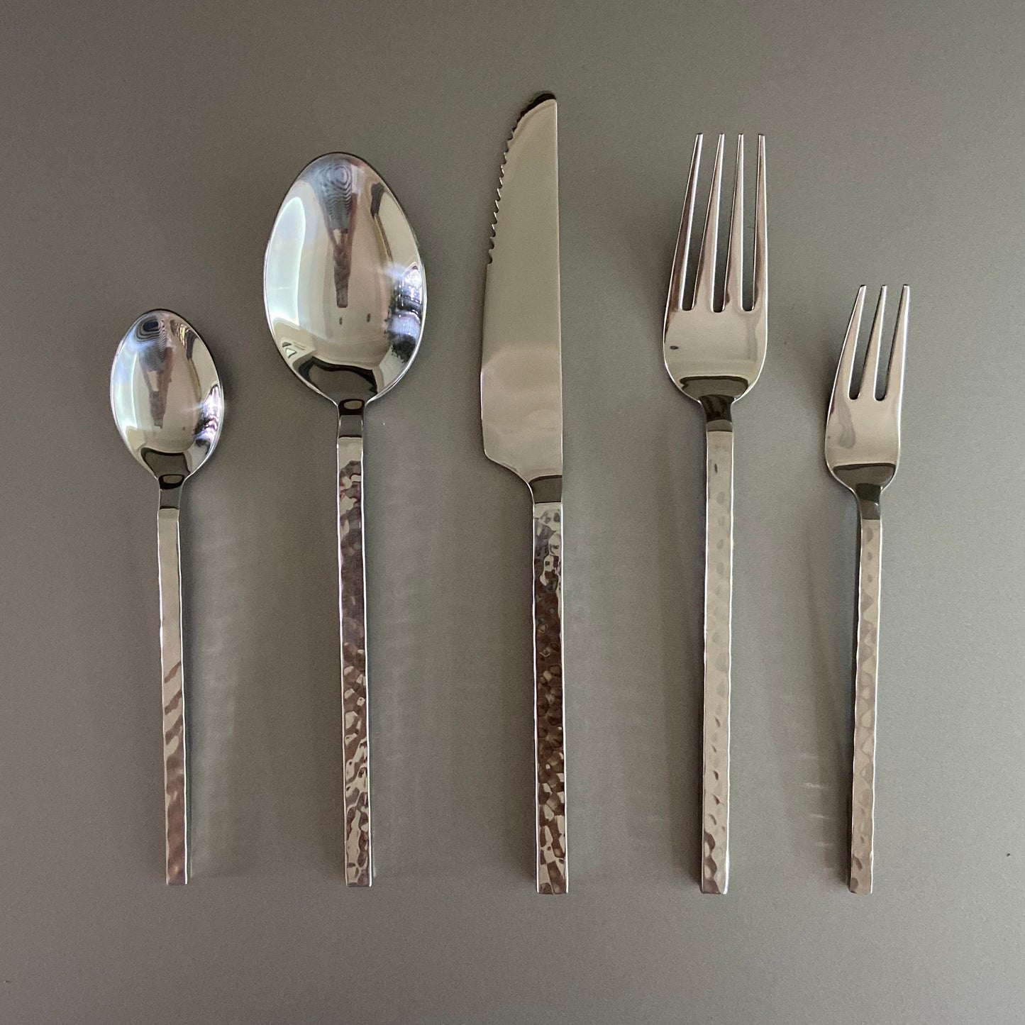 Sloane Hammered Cutlery Set